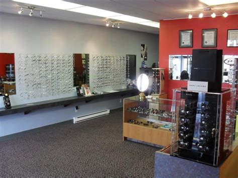 optician victoria bc.